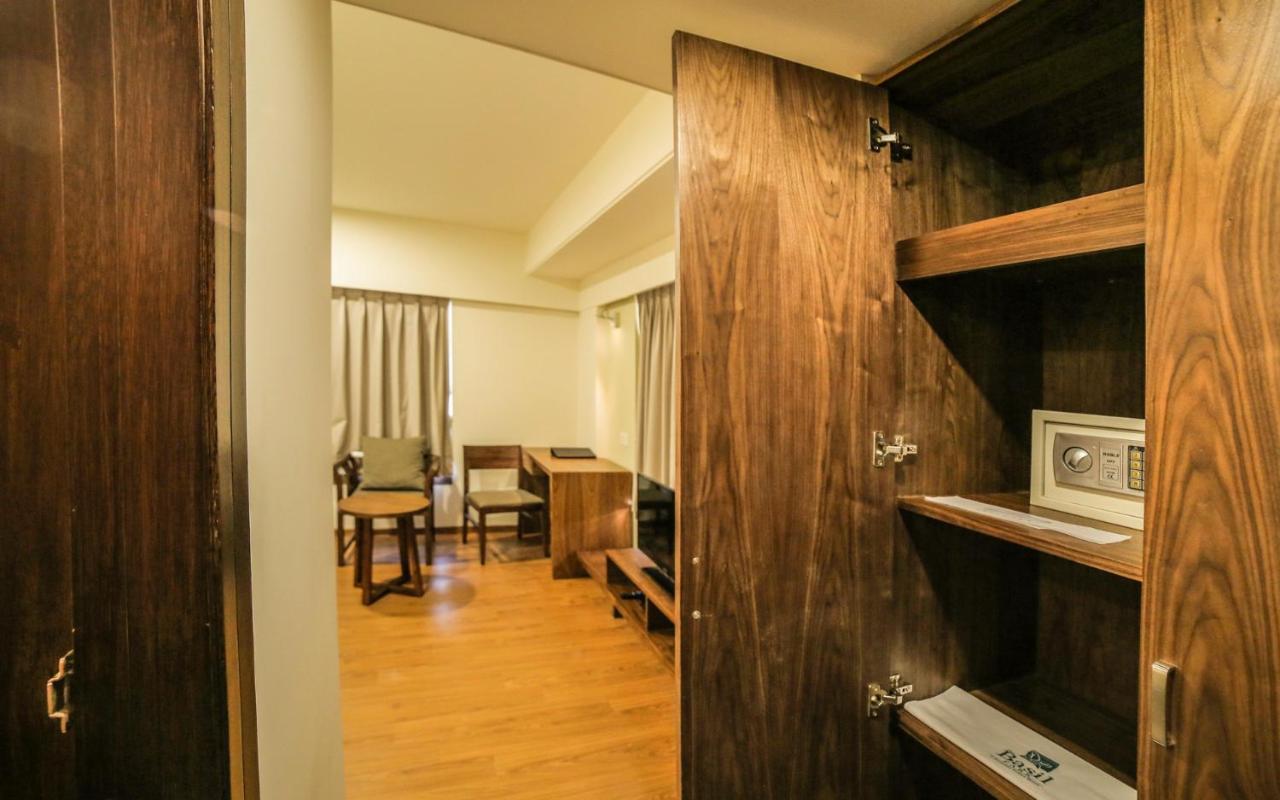 Hotel The Basil Park Bhavnagar Exterior foto