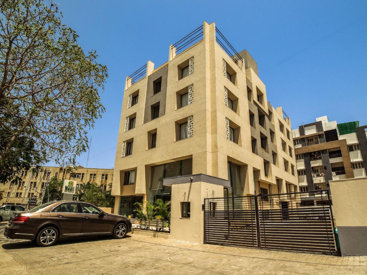 Hotel The Basil Park Bhavnagar Exterior foto